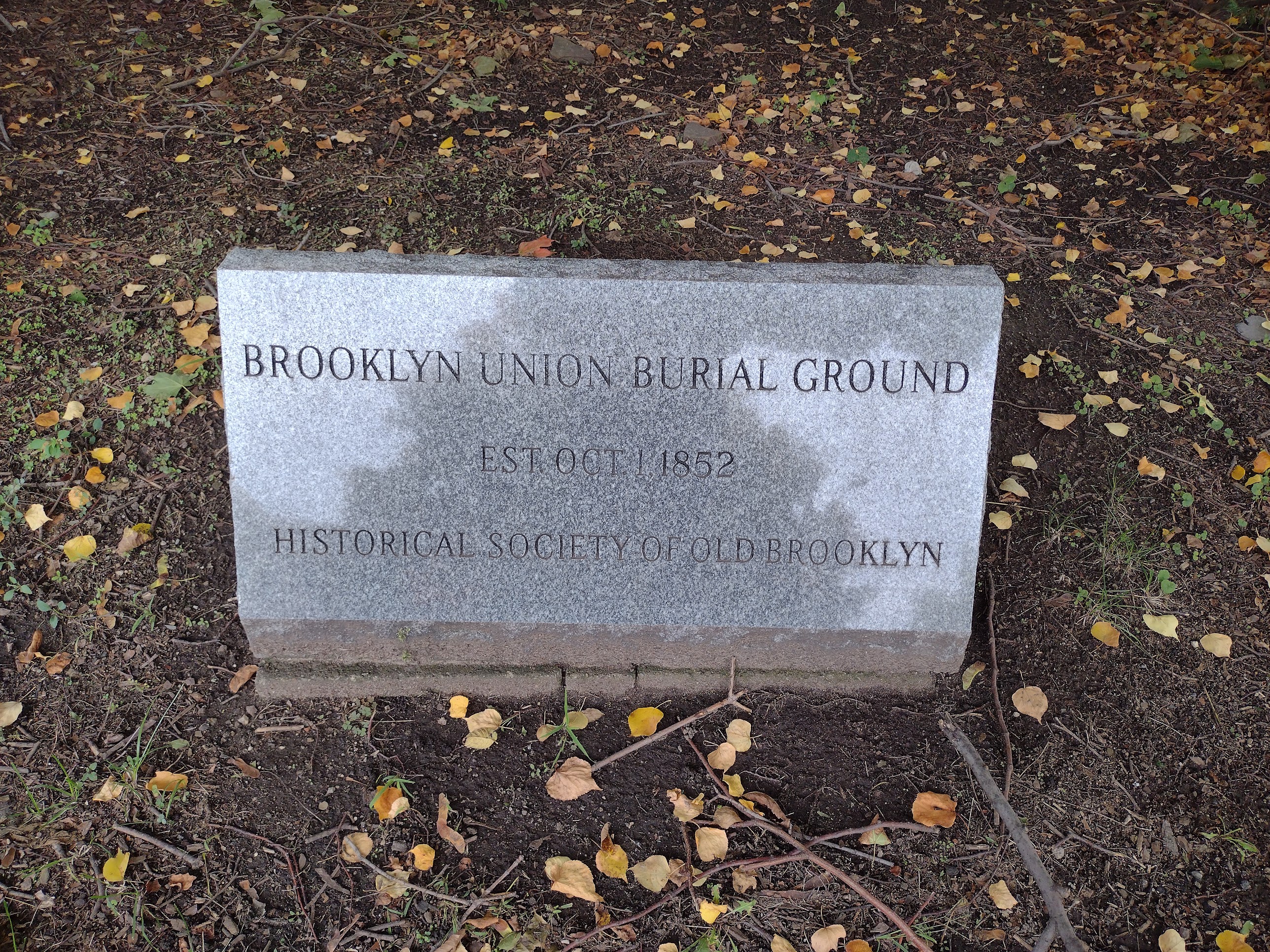 Exploring Brooklyn Union Burial Ground in Ohio